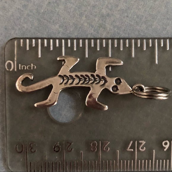 Vintage Sterling Silver Southwestern Reptile Gecko Charm Pendent - Picture 7 of 8